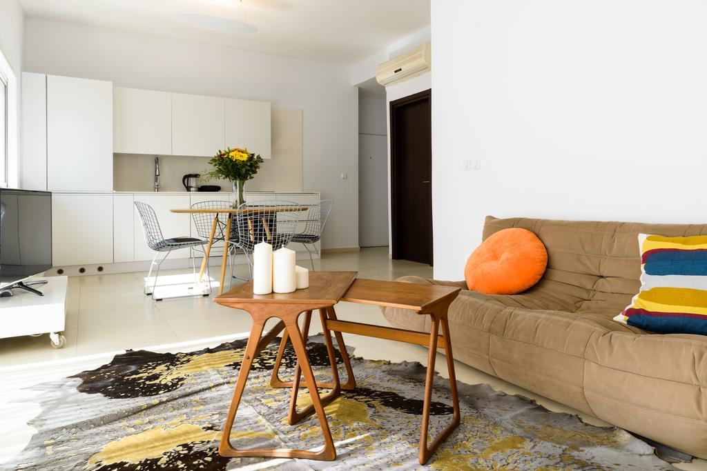 Relax & Sunny Near Beach By Feelhome Tel Aviv Bagian luar foto