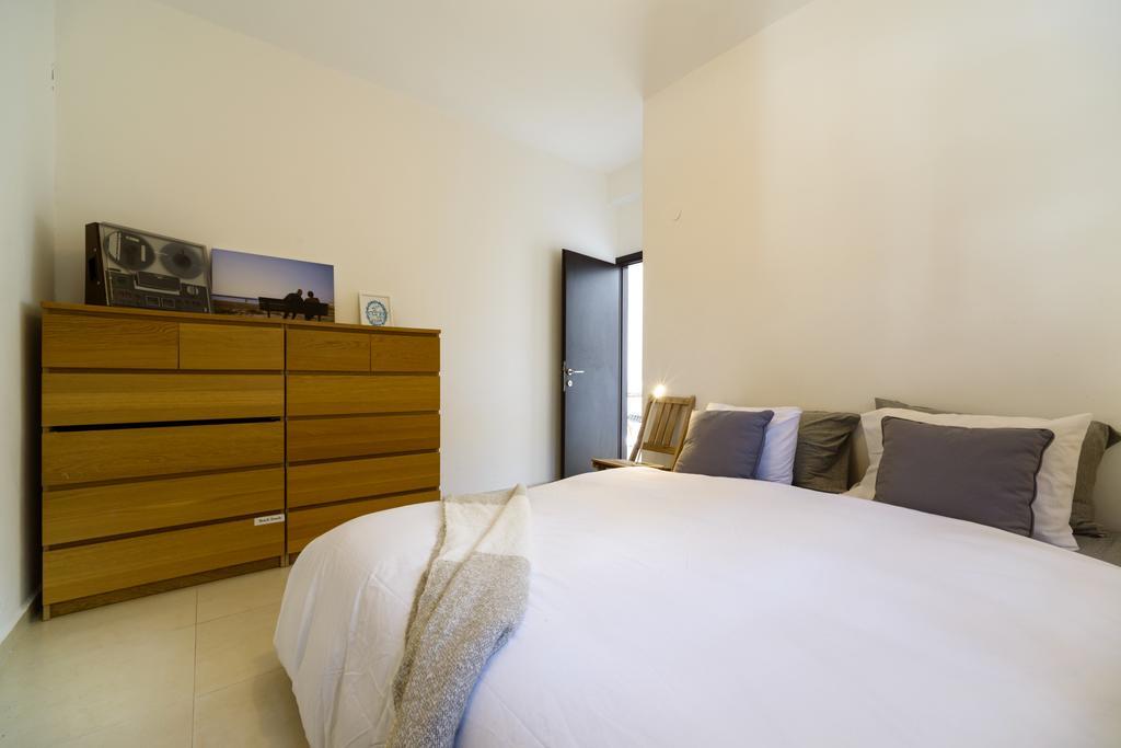 Relax & Sunny Near Beach By Feelhome Tel Aviv Bagian luar foto